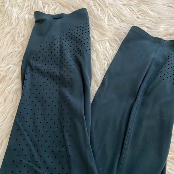 Athleta leggings size large - Picture 6 of 7